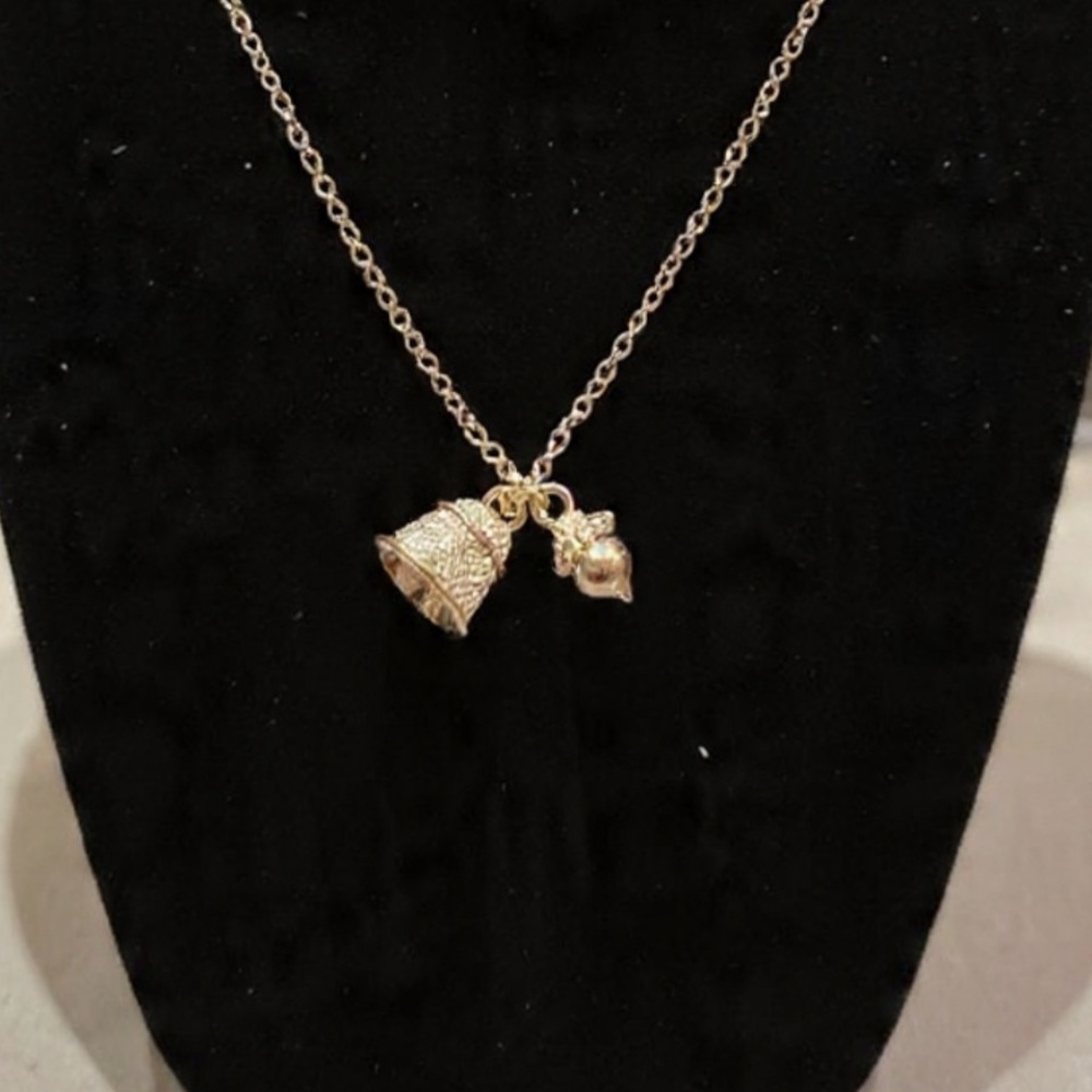 Peter Pan & Wendy kiss Charms Necklace. Disney themed. Stainless Steel